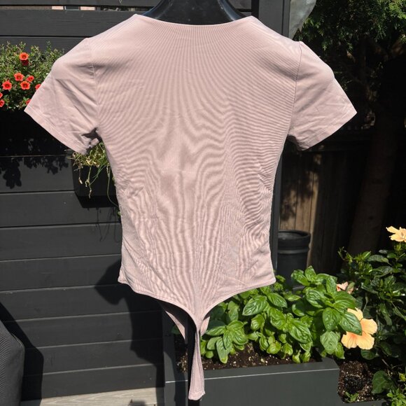 Babaton/Aritzia Contour Dusty Rose T-shirt Bodysuit - Picture 2 of 3